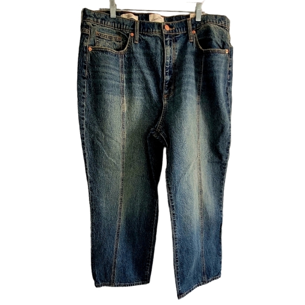 Universal Threads Stone Washed Vintage Straight Leg Jeans New with Tags Size 18